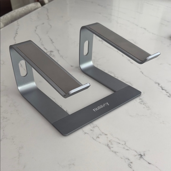 Other - Silver Laptop Stand by Nulaxy